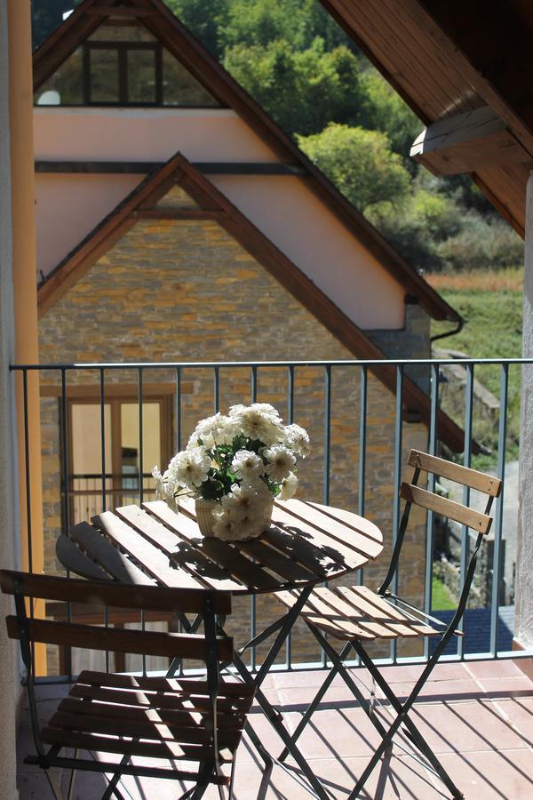 Hotel Snoe Beret Vielha Exterior foto